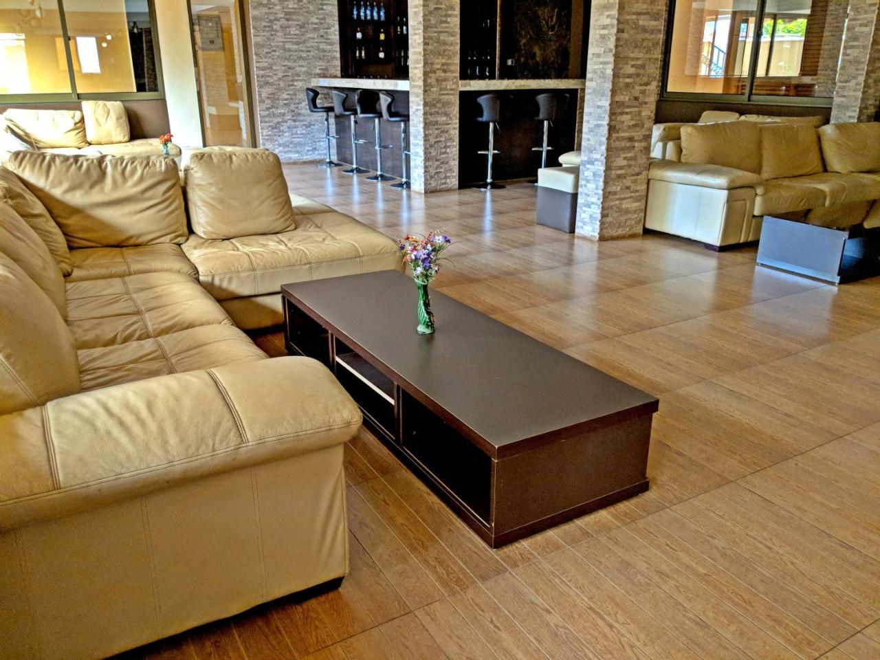 Prestige Hotel Suites Kampala Zewnętrze zdjęcie
