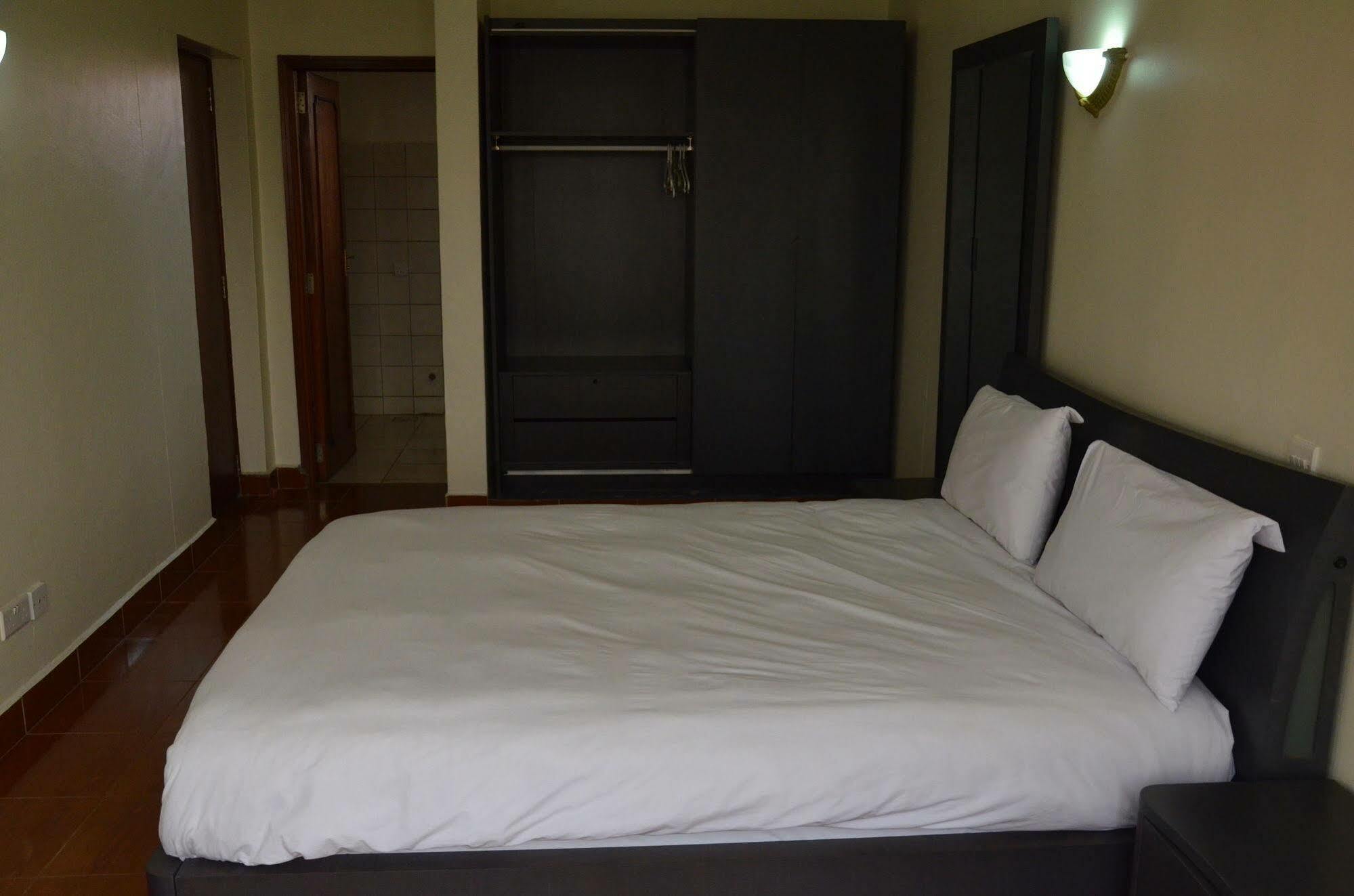 Prestige Hotel Suites Kampala Zewnętrze zdjęcie