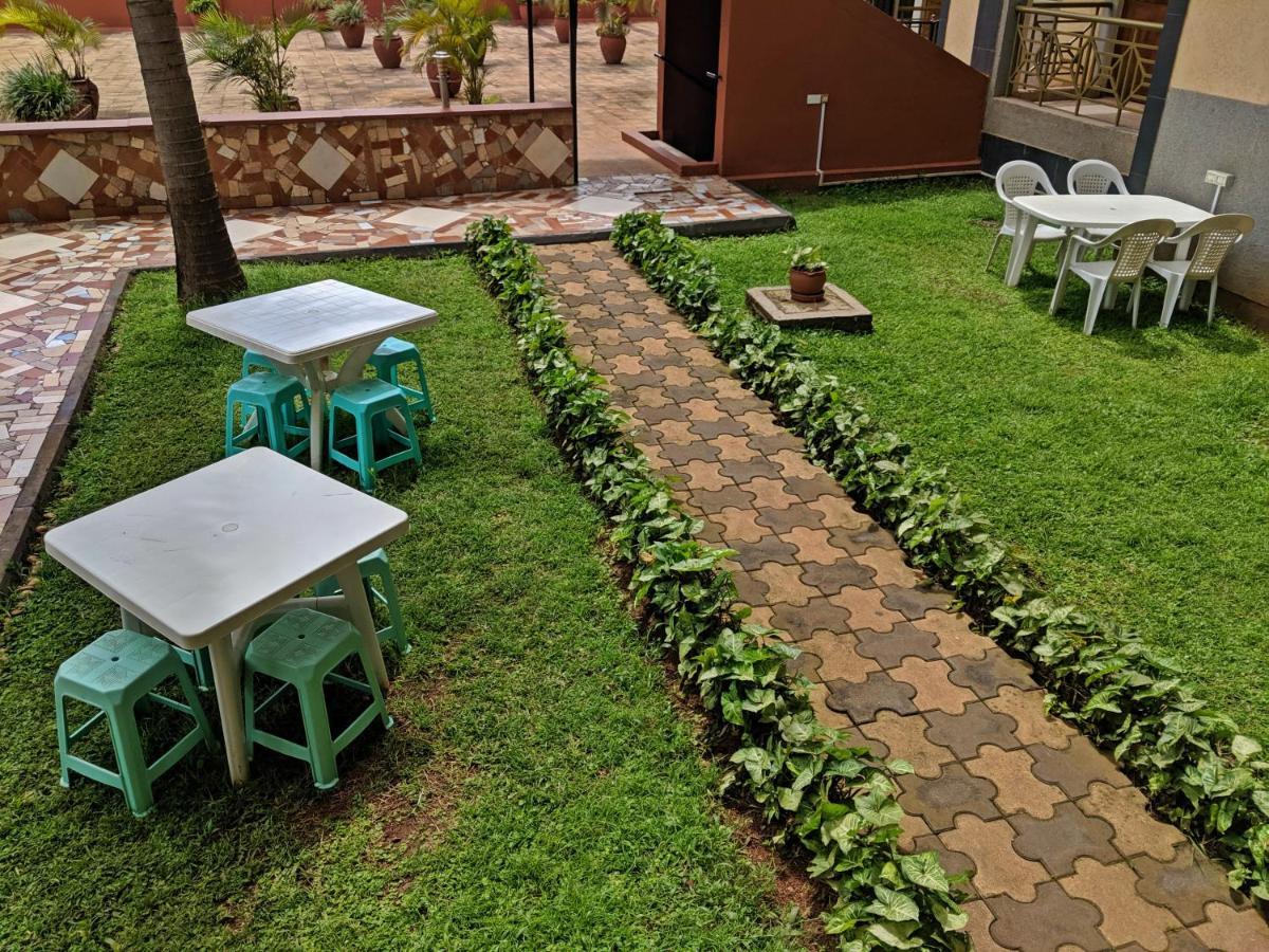 Prestige Hotel Suites Kampala Zewnętrze zdjęcie